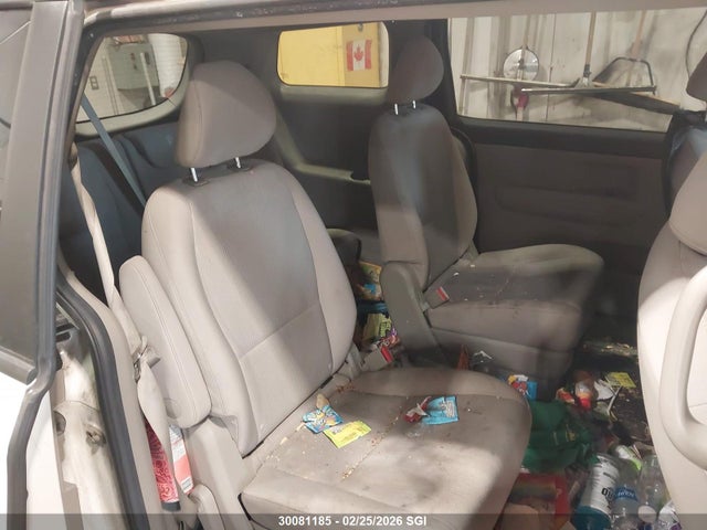 KNDMB5C12L6579586 KIA Sedona Lx/ex