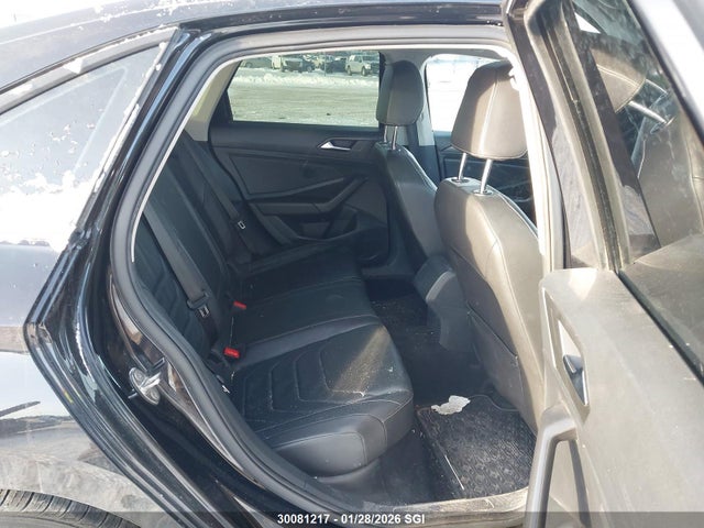3VWG57BU6KM068681 Volkswagen Jetta Sel Premium