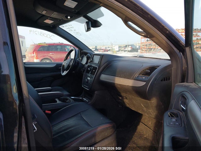 2C4RDGEG4JR313537 Dodge Grand Caravan Gt