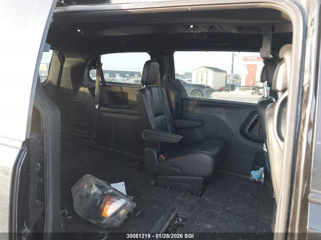 2C4RDGEG4JR313537 Dodge Grand Caravan Gt