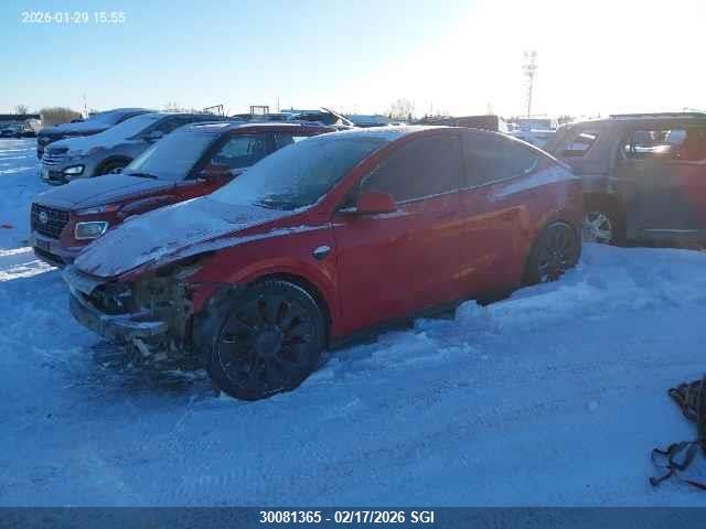 7SAYGDEF7PF683722 Tesla Model Y