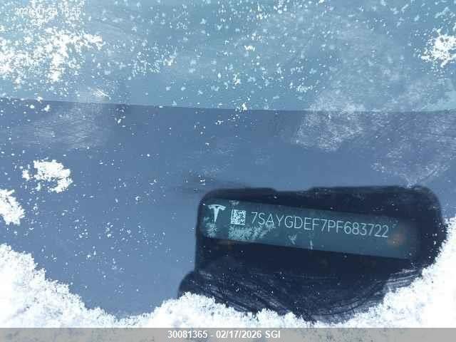 7SAYGDEF7PF683722 Tesla Model Y