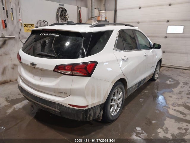 2GNAXUEV0N6139708 Chevrolet EQUINOX LT