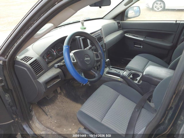 30081449 :رقم المزاد ، 1J4PR4GK7AC133156 vin ، 2010 Jeep Grand Cherokee Laredo مزاد بيع