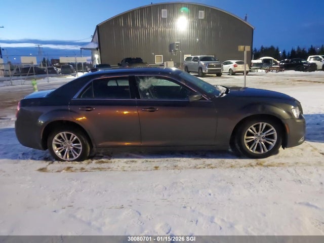 2C3CCAAG9KH640457 Chrysler 300 Touring