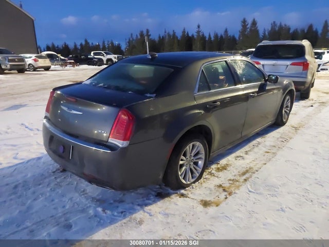 2C3CCAAG9KH640457 Chrysler 300 Touring