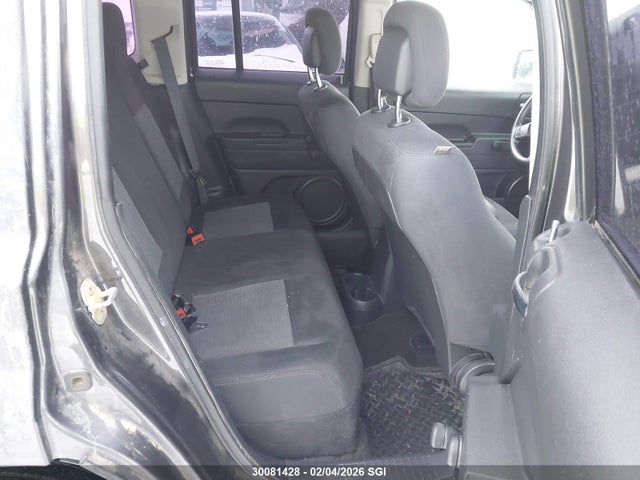 Jeep Patriot Sport/north 2015 1C4NJRAB1FD392981 Image 8