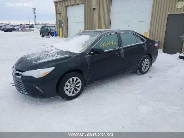 4T1BF1FKXFU960154 Toyota CAMRY LE