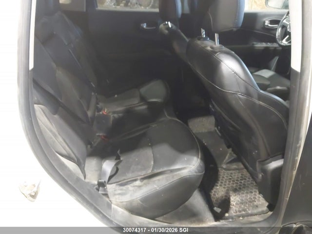 Jeep Compass Latitude 2021 3C4NJDBB7MT519094 Image 8