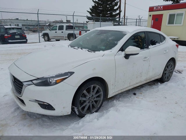 3MZBN1W31JM200821 Mazda 3 Grand Touring