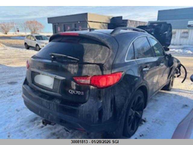 JN8CS1MW3HM413213 Infiniti QX70