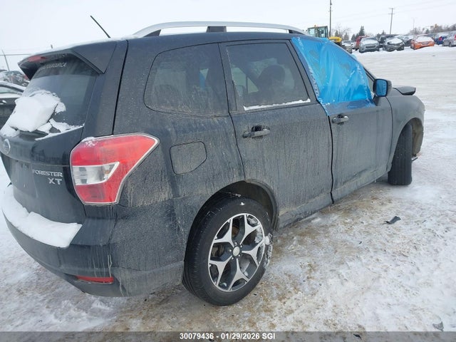 JF2SJHDC2FH568061 Subaru Forester 2.0xt Premium