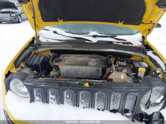 Jeep Renegade Trailhawk 2016 ZACCJBCT5GPC75105 Image 10