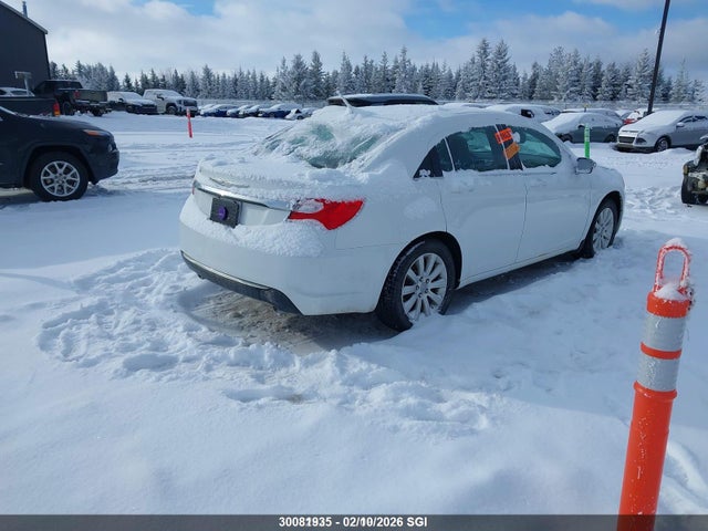Chrysler 200 LX 2014 1C3CCBAG7EN204188 Image 12