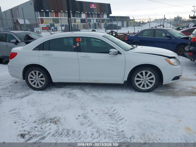 Chrysler 200 LX 2014 1C3CCBAG7EN204188 Image 14