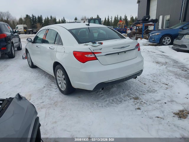 Chrysler 200 LX 2014 1C3CCBAG7EN204188 Image 3
