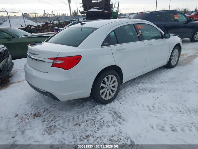 Chrysler 200 LX 2014 1C3CCBAG7EN204188 Image 4