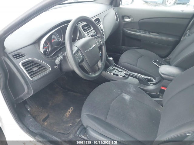 Chrysler 200 LX 2014 1C3CCBAG7EN204188 Image 7