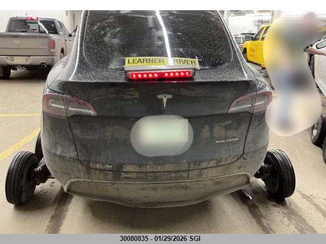 7SAYGDEE3RF046238 Tesla Model Y