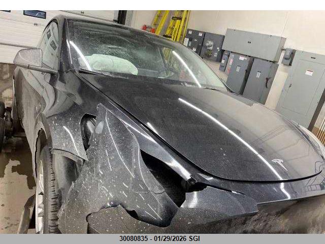 7SAYGDEE3RF046238 Tesla Model Y