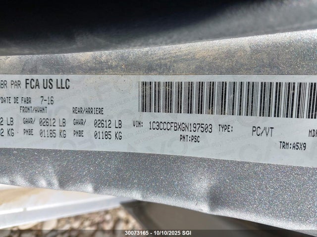1C3CCCFBXGN197503 Chrysler 200 LX