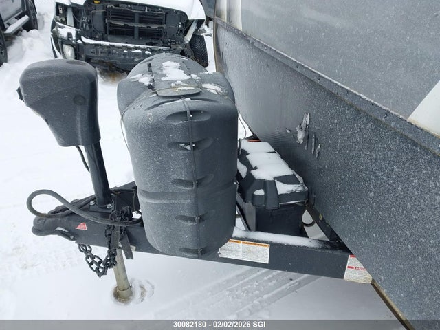 4YDTPPJ24NK412965 Keystone Passport