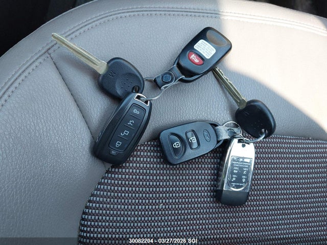 30082204 :رقم المزاد ، KM8JUCACXBU167850 vin ، 2011 Hyundai Tucson Gls/limited مزاد بيع