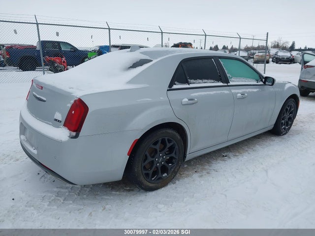 Chrysler 300 Touring L 2022 2C3CCASG3NH184720 Image 4