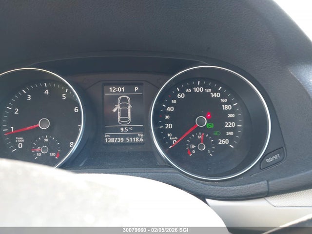 1VWAA7A33JC025975 Volkswagen Passat S/r-line