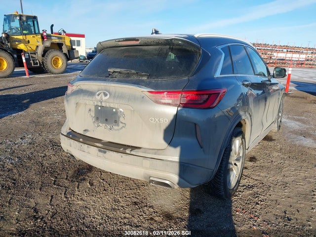 3PCAJ5M32KF143068 Infiniti Qx50 Essential/pure