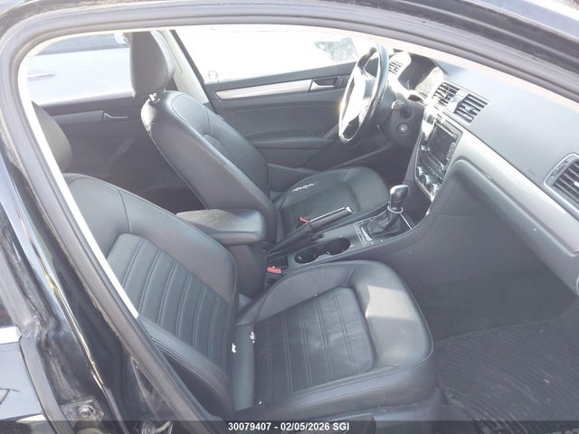 1VWAV7A39FC064632 Volkswagen PASSAT S
