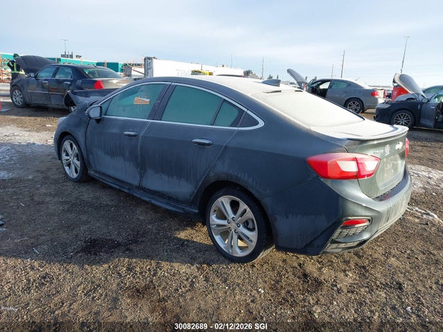 1G1BF5SM1J7204666 Chevrolet Cruze Premier