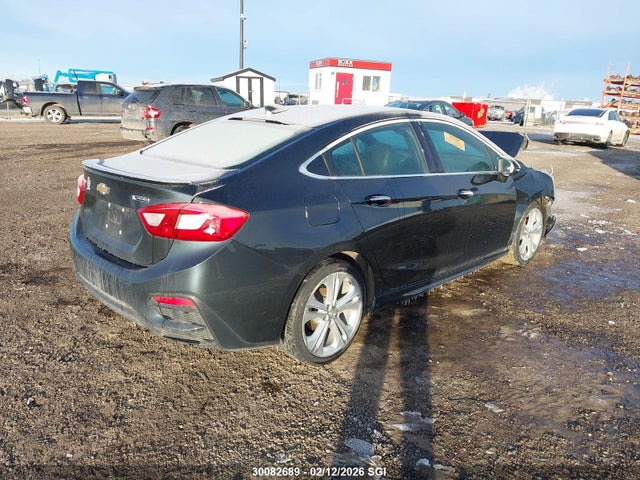 1G1BF5SM1J7204666 Chevrolet Cruze Premier
