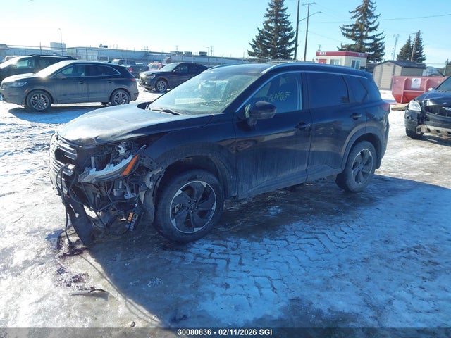 JN8BT3BB1RW442901 Nissan Rogue Sv Moonroof