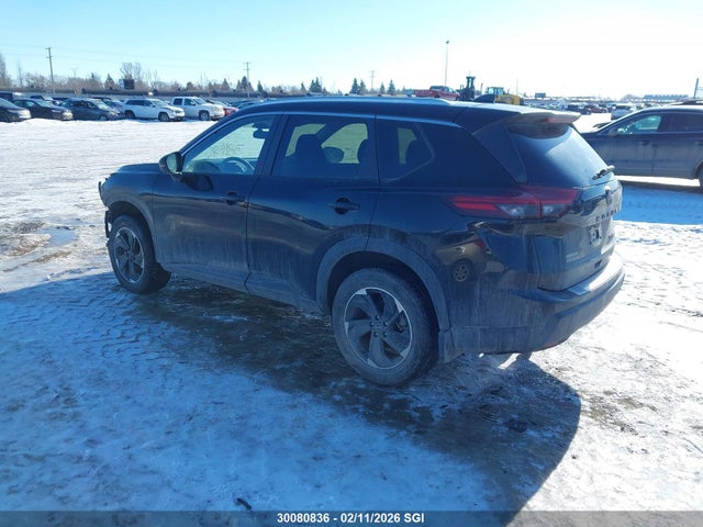 JN8BT3BB1RW442901 Nissan Rogue Sv Moonroof