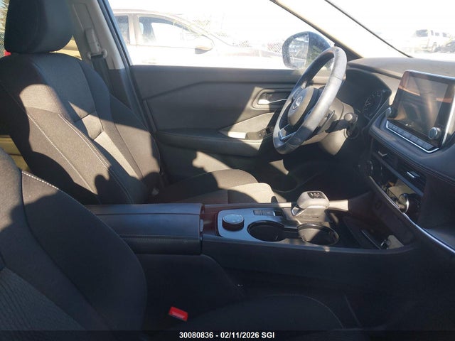 JN8BT3BB1RW442901 Nissan Rogue Sv Moonroof