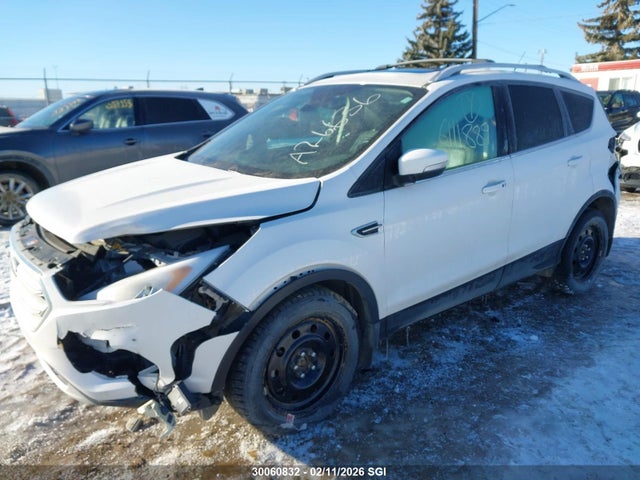 1FMCU9J94HUA26636 Ford Escape Titanium