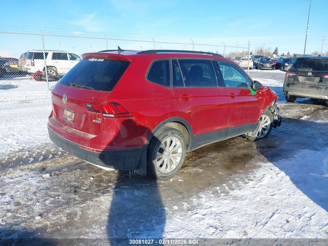 Volkswagen TIGUAN S 2018 3VV0B7AX6JM040310 Image 4