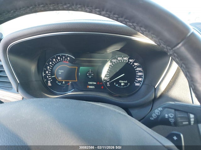 5LMCJ2D96GUJ10688 Lincoln MKC SELECT