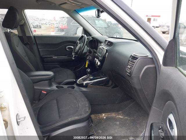 30082937 :رقم المزاد ، KNDJP3A5XF7172791 vin ، 2015 Kia Soul + مزاد بيع