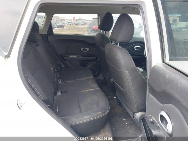30082937 :رقم المزاد ، KNDJP3A5XF7172791 vin ، 2015 Kia Soul + مزاد بيع