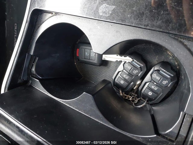 Mitsubishi Outlander Es 2019 JA4AZ2A39KZ606629 Image 11