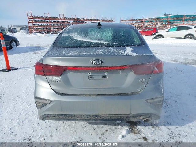 2021 Kia Forte Ex მანქანა იყიდება აუქციონზე, vin: 3KPF54AD0ME351654, აუქციონის ნომერი: 30083175
