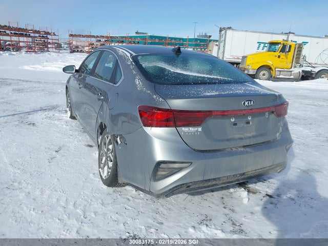 2021 Kia Forte Ex მანქანა იყიდება აუქციონზე, vin: 3KPF54AD0ME351654, აუქციონის ნომერი: 30083175