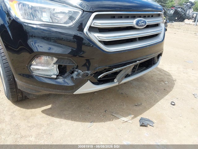 Продажа на аукционе авто 2018 Ford Escape Se, vin: 1FMCU9GD9JUB89431, номер лота: 30081919