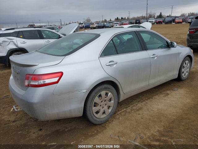 30083597 :رقم المزاد ، 4T4BF3EK1BR111558 vin ، 2011 Toyota Camry Se/le/xle مزاد بيع