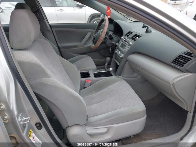 30083597 :رقم المزاد ، 4T4BF3EK1BR111558 vin ، 2011 Toyota Camry Se/le/xle مزاد بيع
