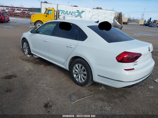 1VWAA7A35JC023080 Volkswagen Passat S/r-line