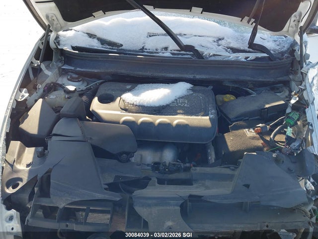 1C4PJLCB6EW311737 Jeep Cherokee Latitude