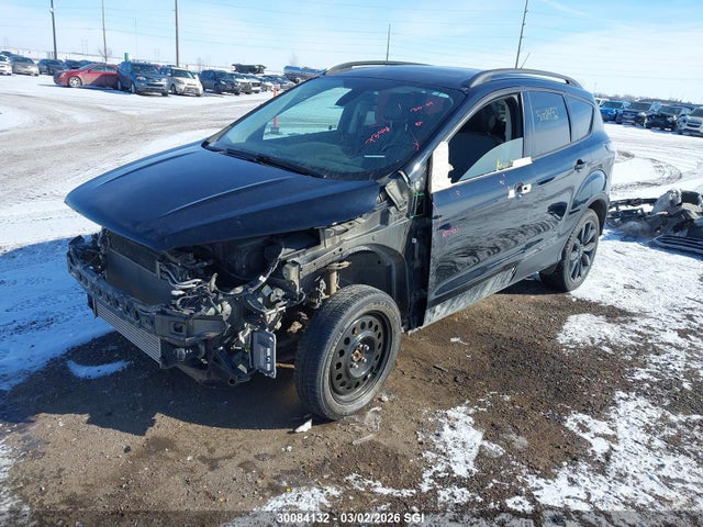 1FMCU9J97HUA85678 Ford Escape Titanium